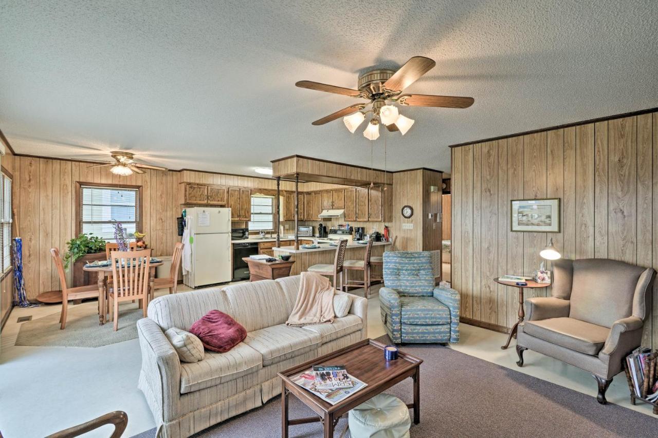 Pet-Friendly Second Row House Steps To Beach! Holden Beach Buitenkant foto