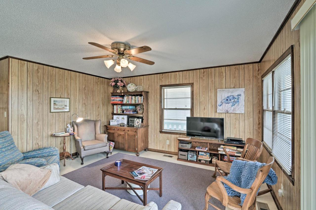 Pet-Friendly Second Row House Steps To Beach! Holden Beach Buitenkant foto